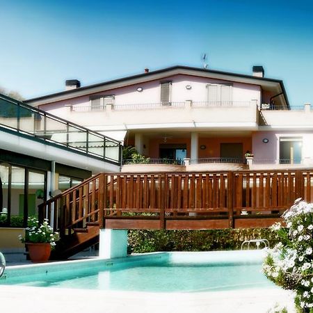 Villa Dei Romanzi Tortoreto Dış mekan fotoğraf